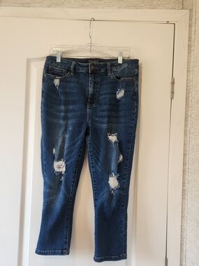 Judy Blue Distressed Dark Blue Women's Capri Jeans 13/31 Euc
